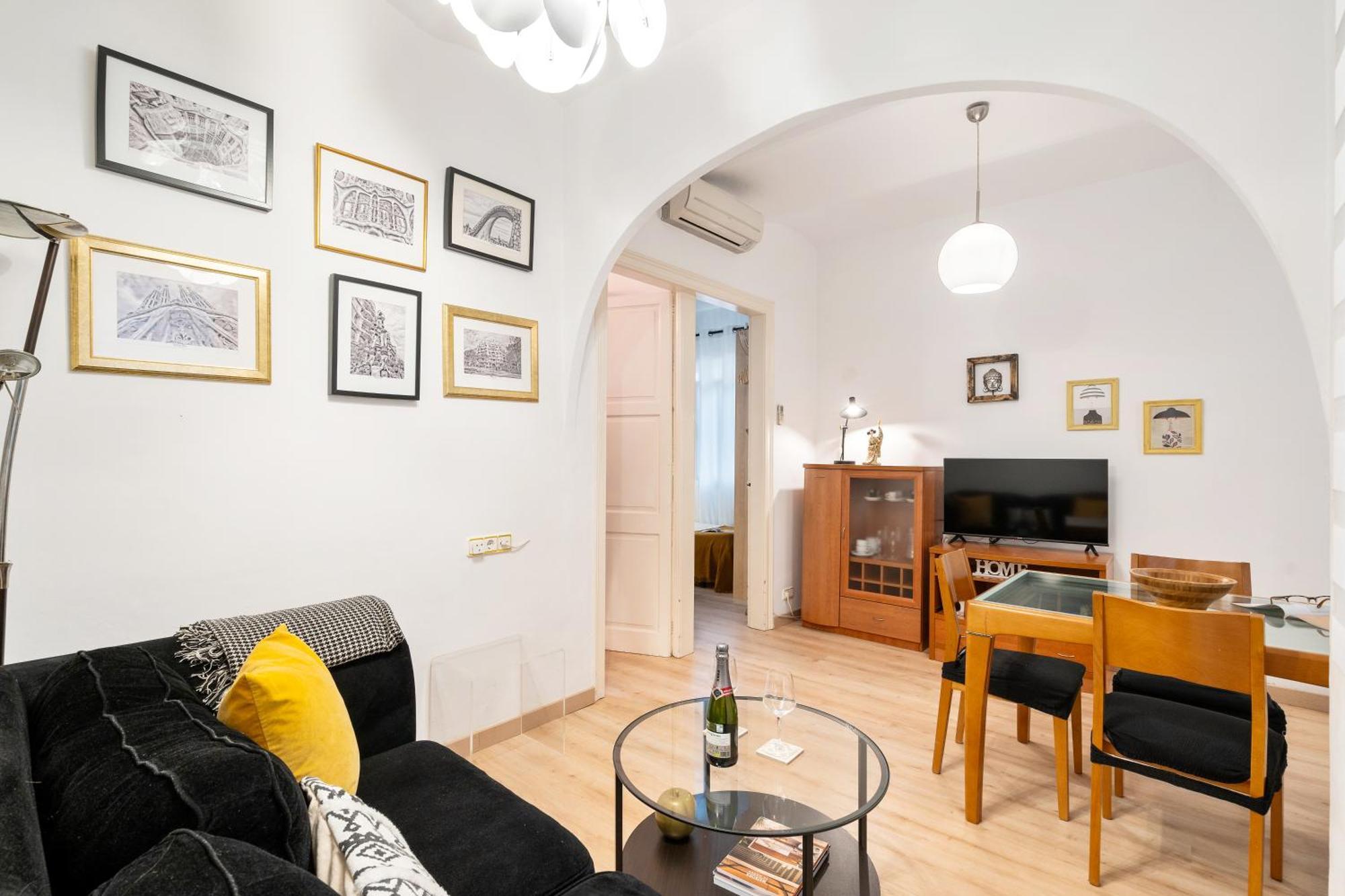 Fridays Flats Whisper-Quiet Near Sagrada'S Heart Apartment Barcelona Ngoại thất bức ảnh